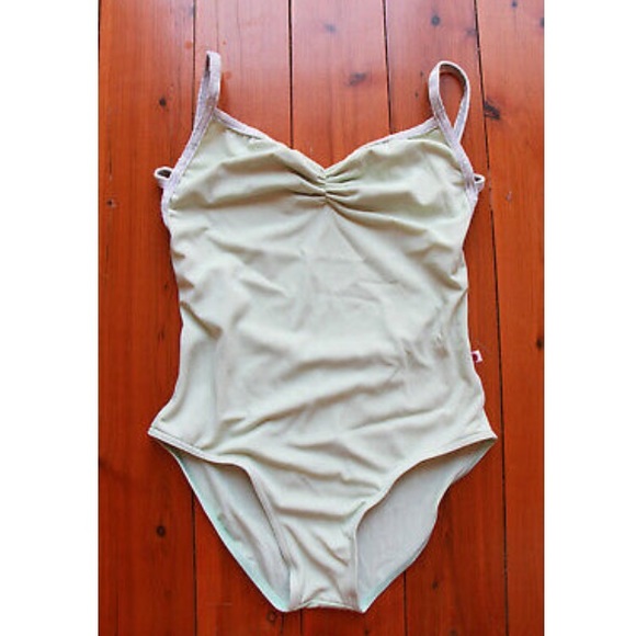 ISO YUMIKO LEOTARDS! - Picture 3 of 8